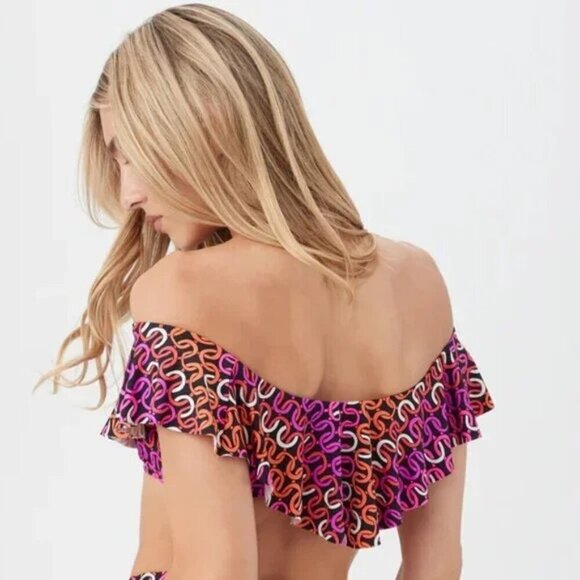 💕TRINA TURK💕 Echo Off The Shoulder Ruffle Bandeau Swim Top Chain Print 6 NWOT - Picture 3 of 12